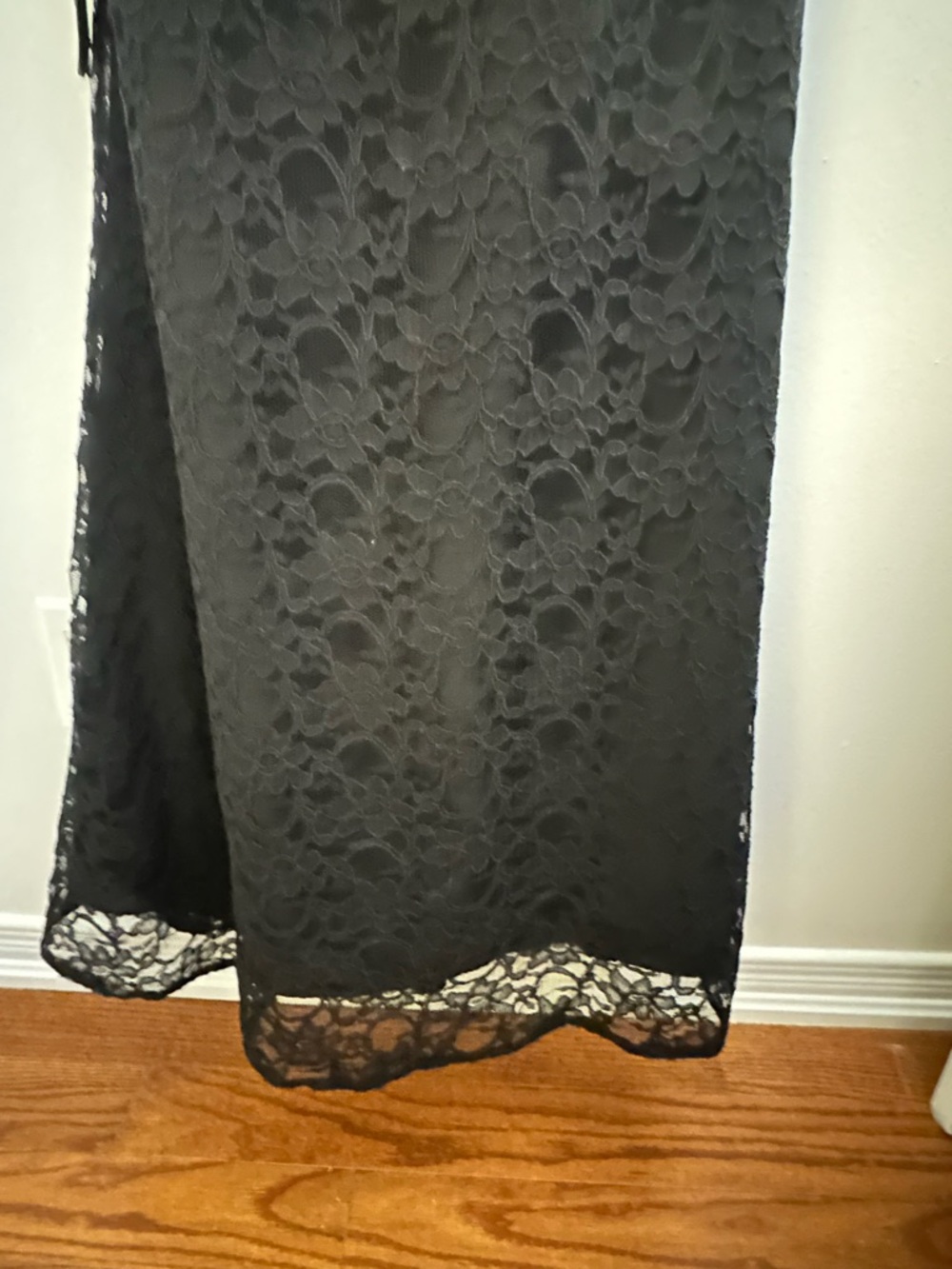 Mori Lee Madeline Gardner Black Lace Formal Gown - Size 8 - Floor Length - Picture 4 of 7